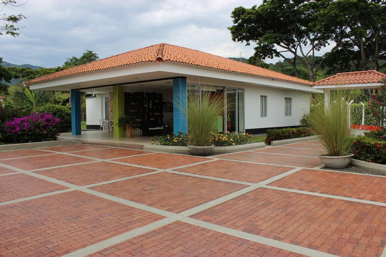 Paraiso Hotel Campestre Ла-Вирхиния Экстерьер фото