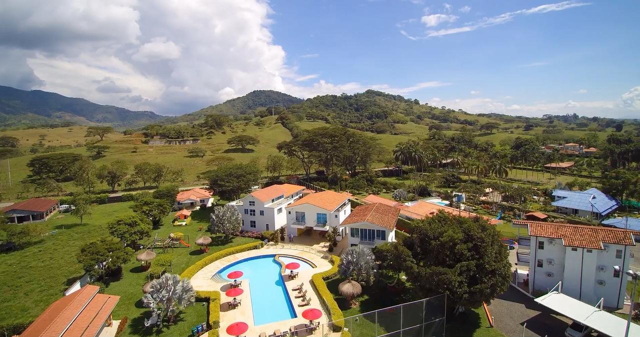 Paraiso Hotel Campestre Ла-Вирхиния Экстерьер фото